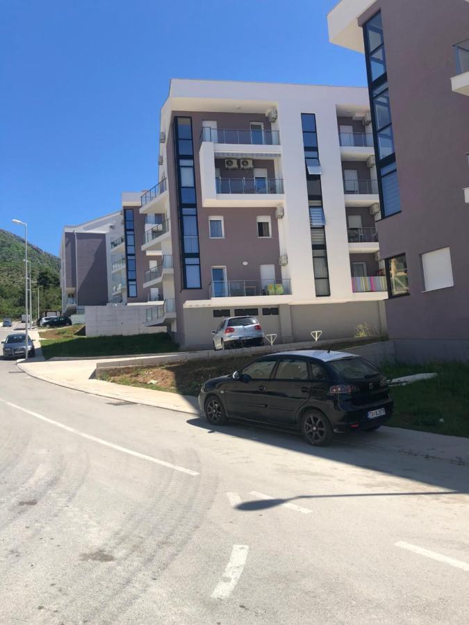 Matea Apartment Тиват Екстериор снимка