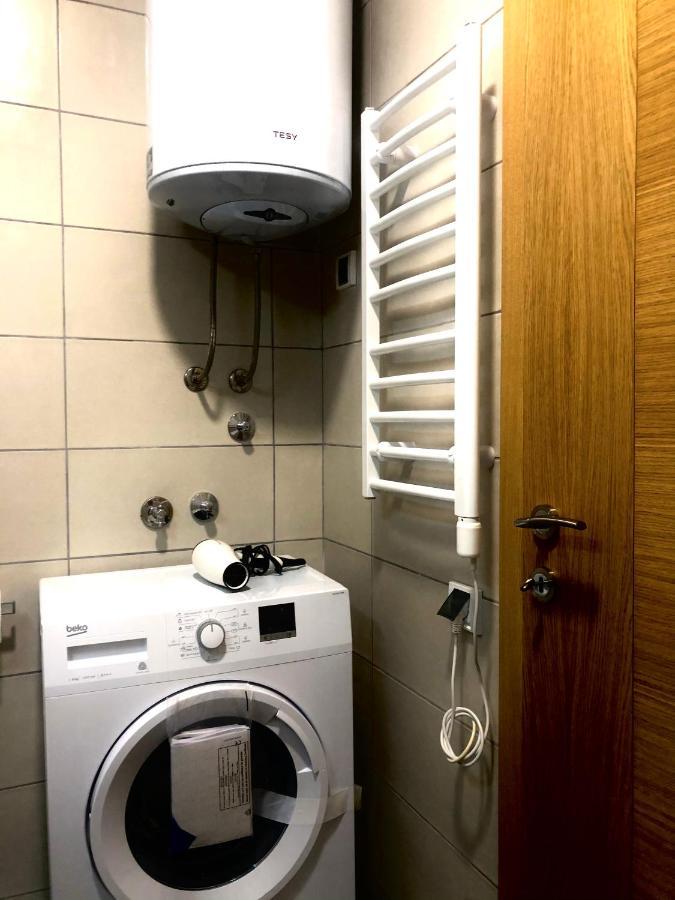 Matea Apartment Тиват Екстериор снимка
